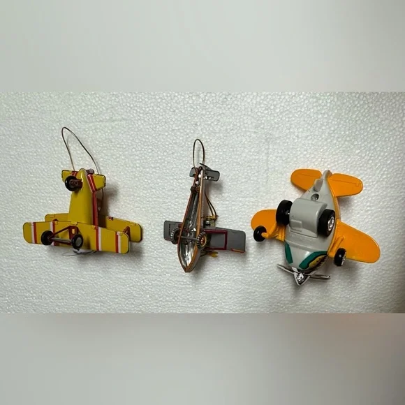 Vintage Style Toy Airplane Set - Orange and Yellow